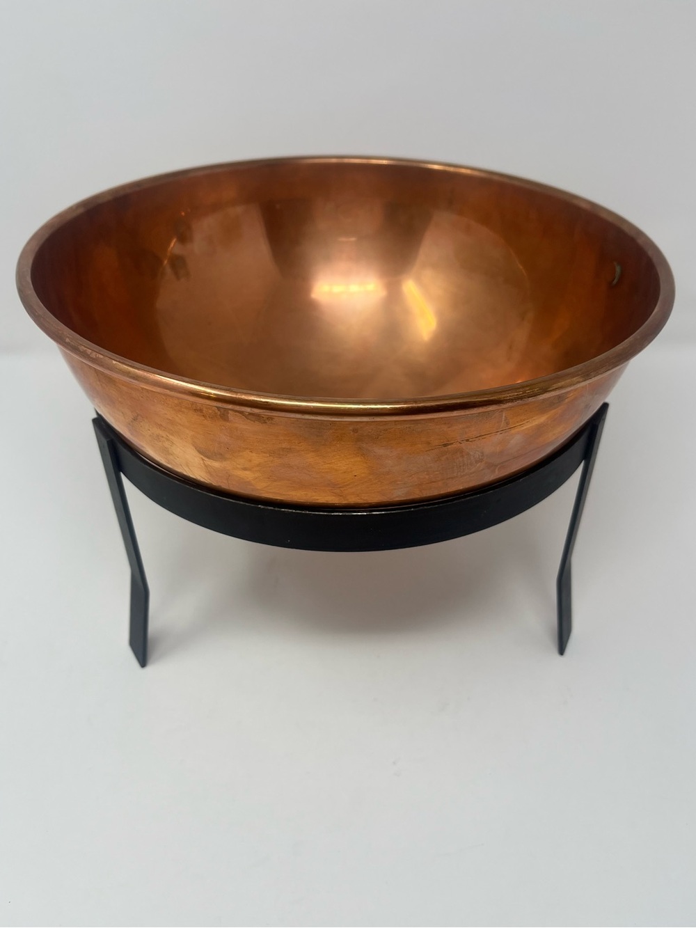 Copper Bowl Brass Handled Rolled Edge 10.5” Made In England w/ Iron Stand VTG